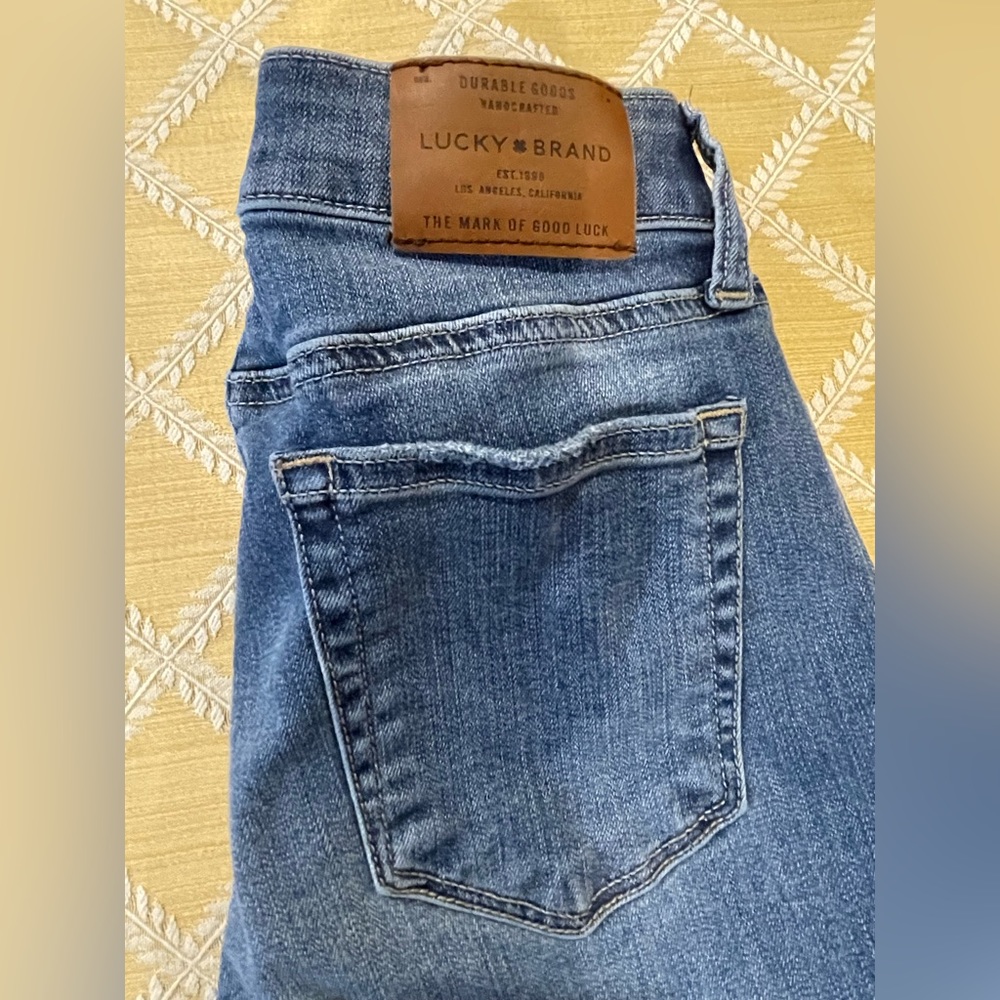 Luck brand 0/25 jeans.